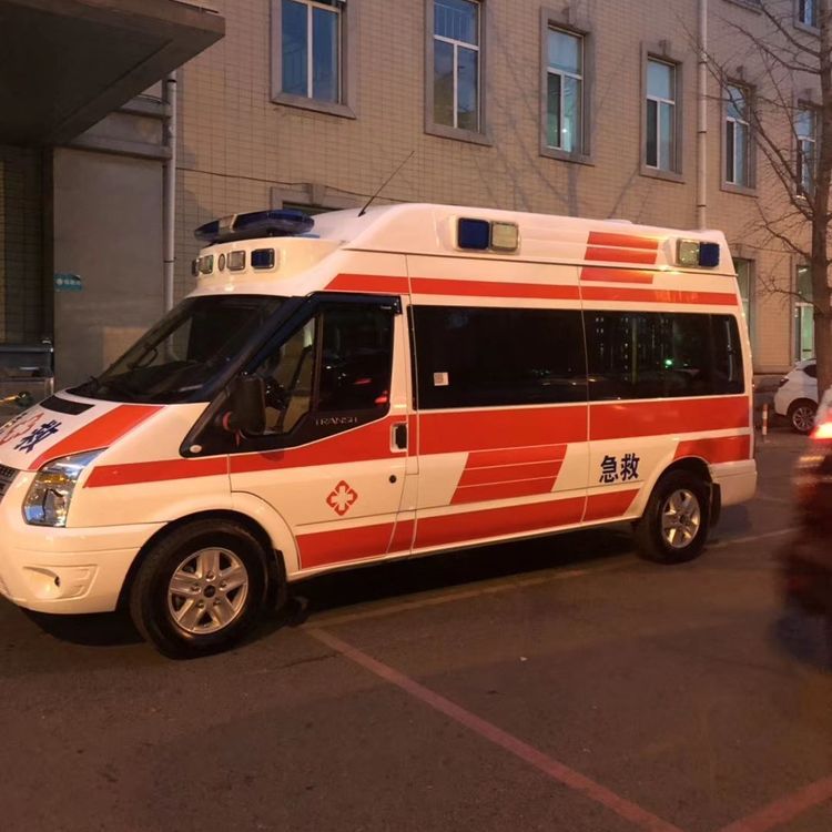 隆安夜间租赁救护车护送病人转院：安全转运的 8 大核心注意事项